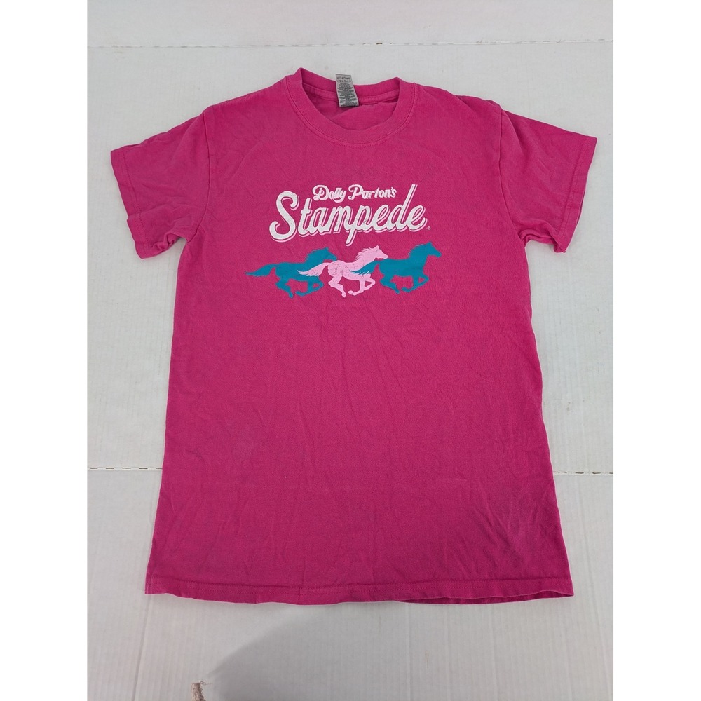 Gildan Dolly Partons Stampede T-Shirt Women Small Pink Horse Graphic Souvenir